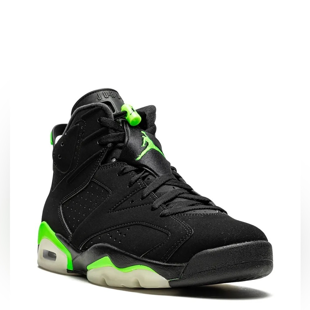 Air Jordan 6 Retro Sneaker